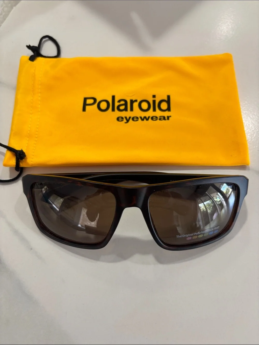 NWOT Polaroid Sunglasses